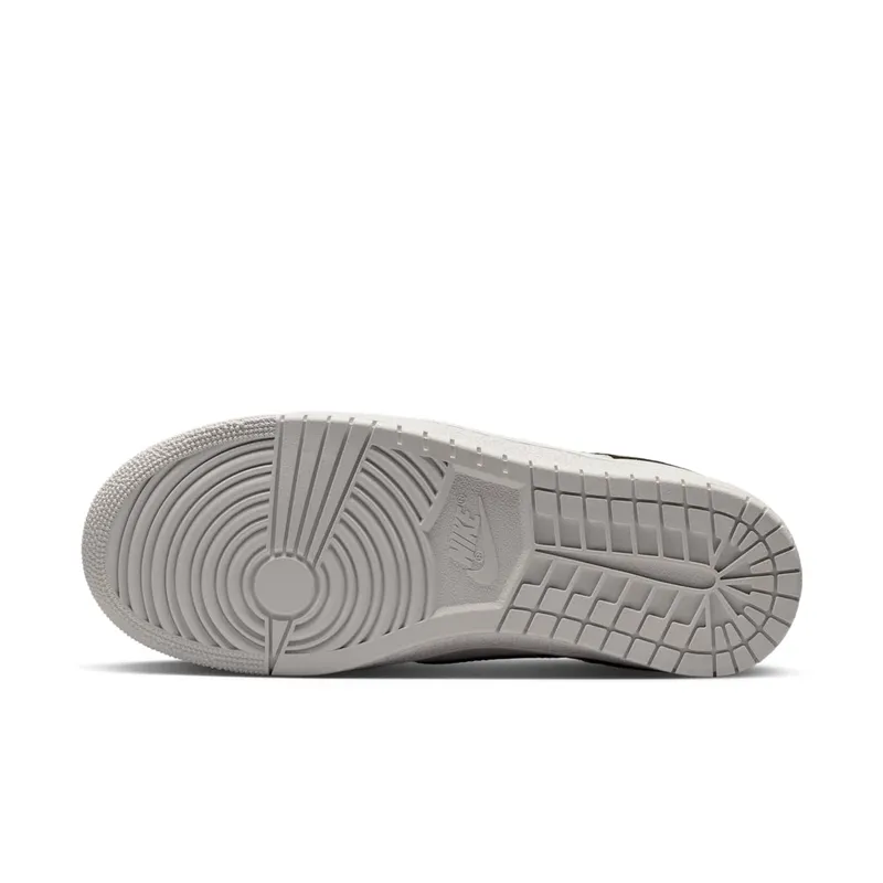 Jordan Skyline Low Swan Metallic Gold (IQ6586-100)