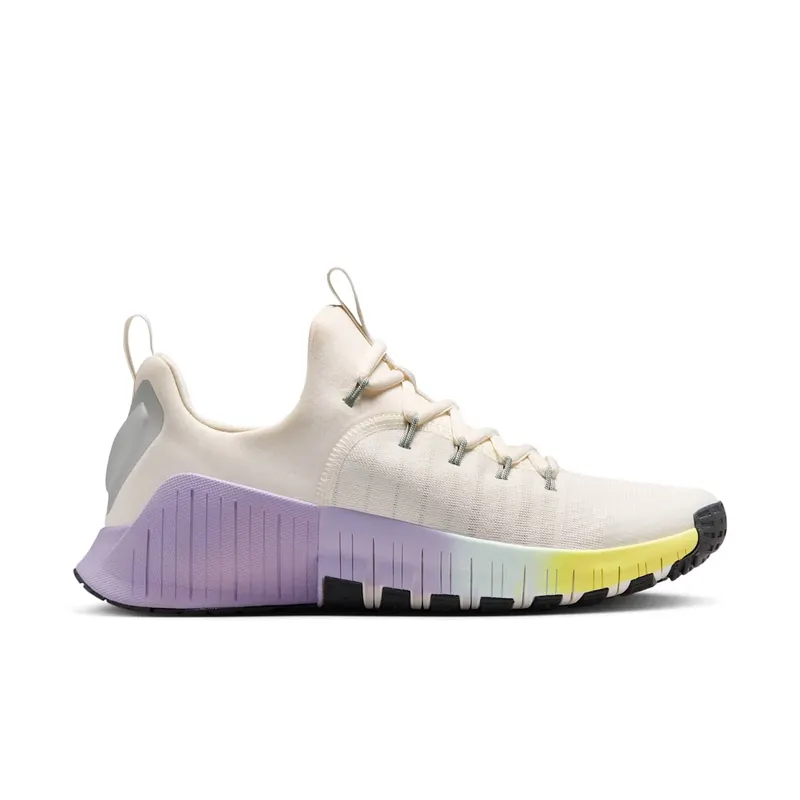 Nike Free Metcon 6 SE “Phantom Black Hydrangeas Metallic Silver” (HJ6214-001)