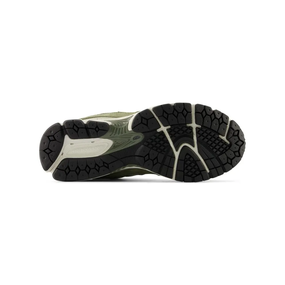 New Balance 2002R “Dark Olivine” (U2002RCA)