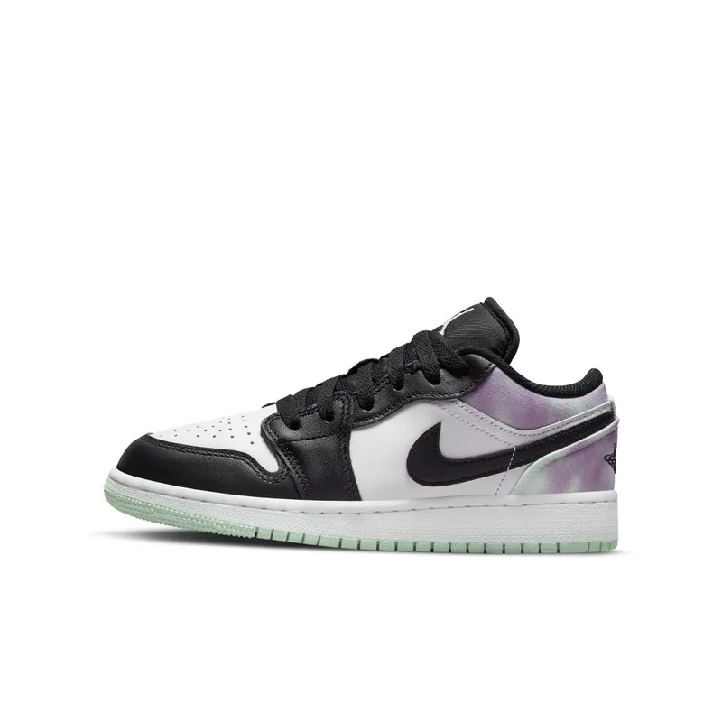 Air Jordan 1 Low SE Older Kids’ White (DQ2514-100)