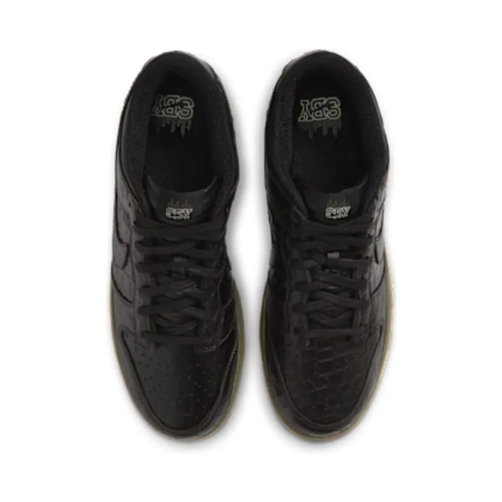 Nike Dunk Low – Halloween – “Bog Green / Black / Luminous Green / Bog Green” (IX5169-300)