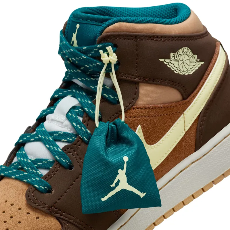 air-jordan-1 DZ6335-200