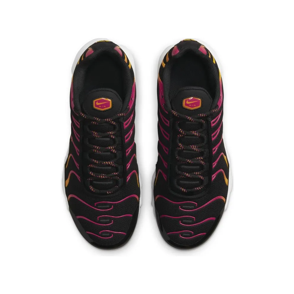 Nike Air Max Plus Older Kids’ Black (DX9264-001)
