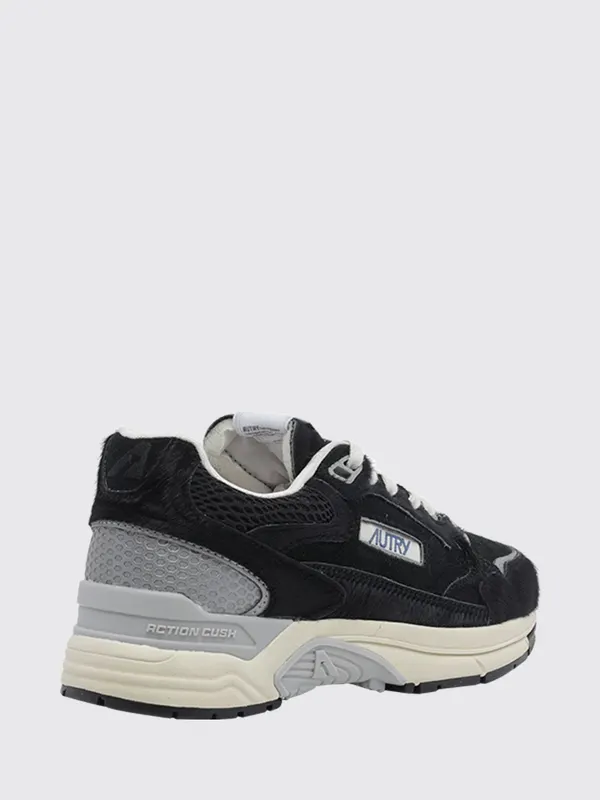 Autry Hyperway Low-Top in Leather and Mesh with a Serrated Sole Black (HYLWWM02)
