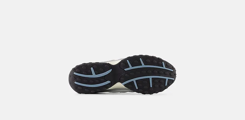 New Balance 204L “Silver Metallic / Sky” (U204LSWC)