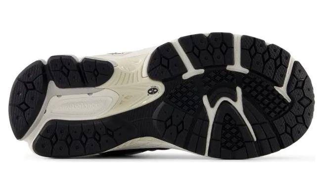 new-balance-2002r PC2002FB