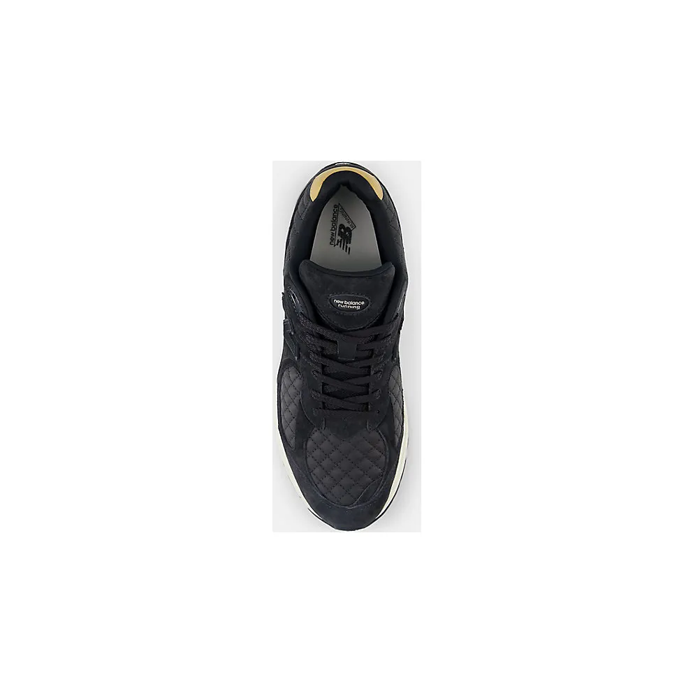 New Balance 2002R Quilted Black (M2002RPG)