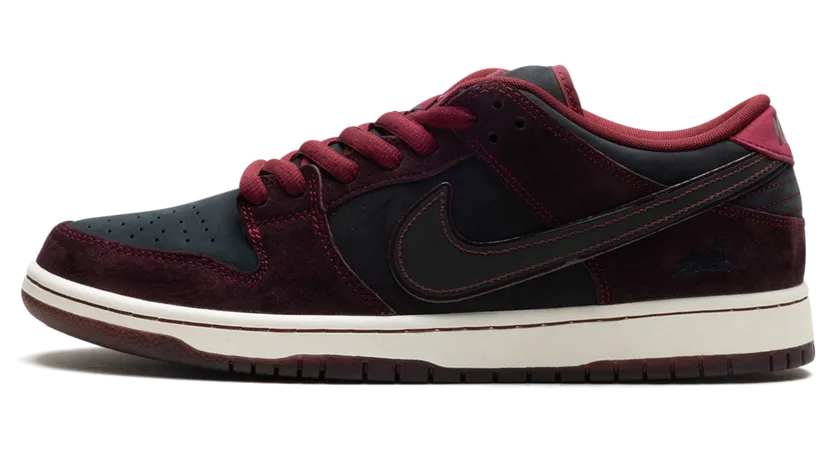 Nike SB Dunk Low “Riot Skateshop” (FZ1289-200)