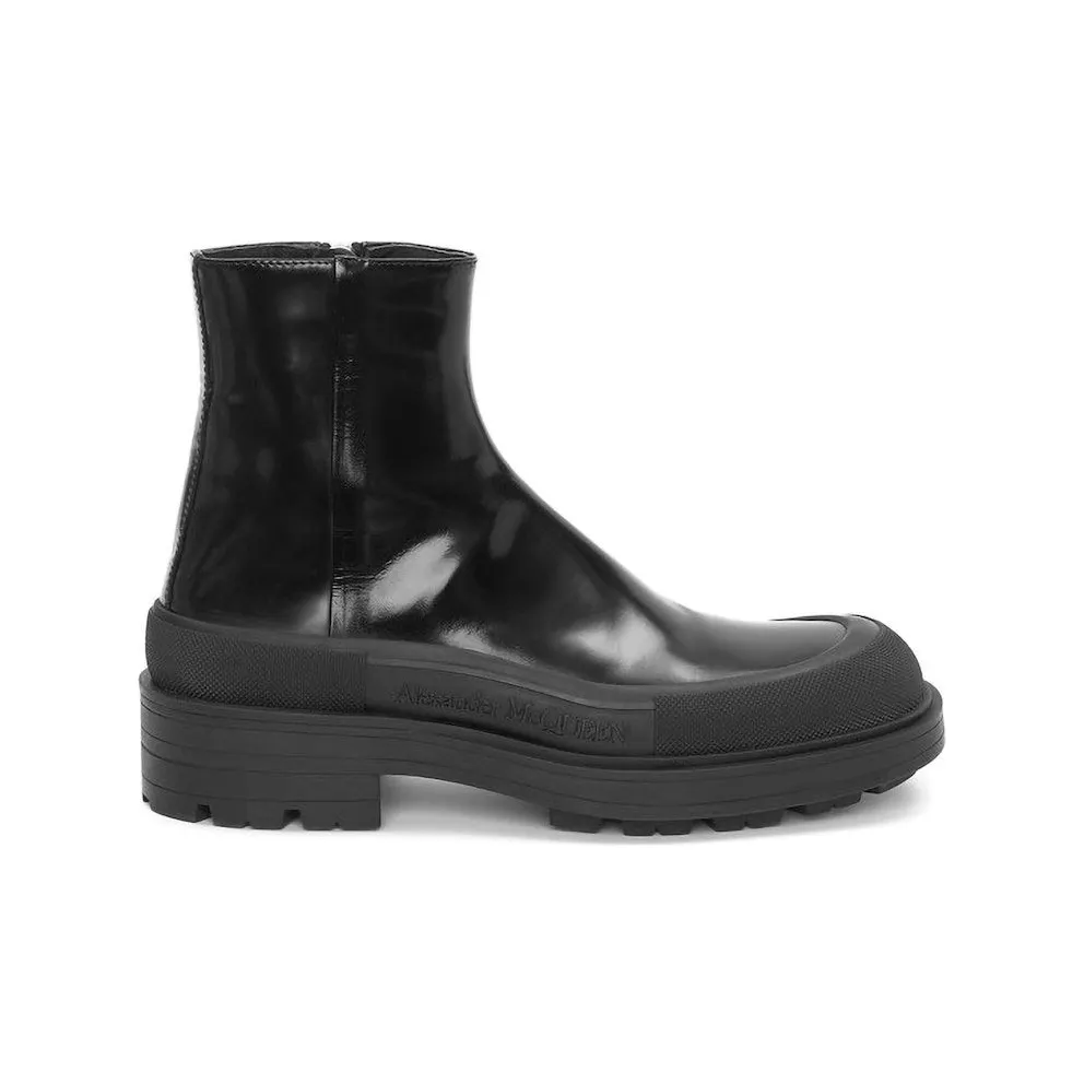 Alexander McQueen Tread Ankle Boots Black (735809WHV7H1000)