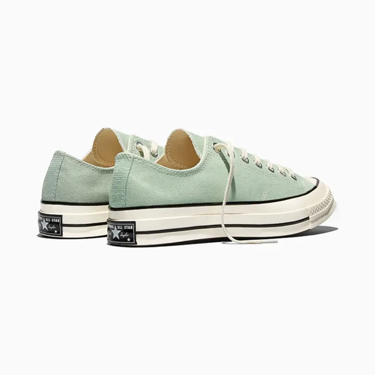 converse-chuck-taylor-all-star A15976C