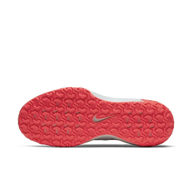 Nike Varsity Coompete TR 3 White Laser Crimson White/Photon Dust/Laser Crimson (CJ0813-100)