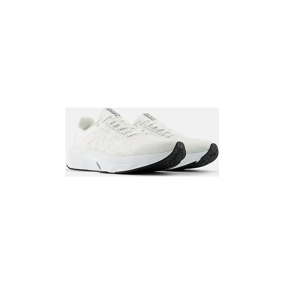New Balance FuelCell Propel v5 White Black (MFCPRLW5)