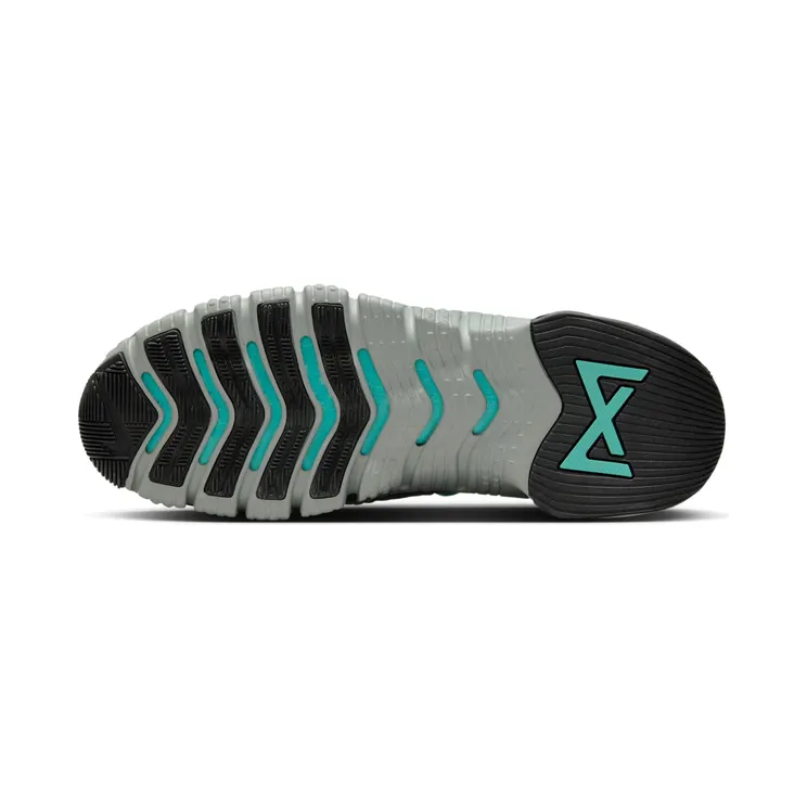nike-free DV3949-004