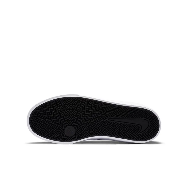 Nike SB Charge Older Kids’ Skate Black (CT3112-002)