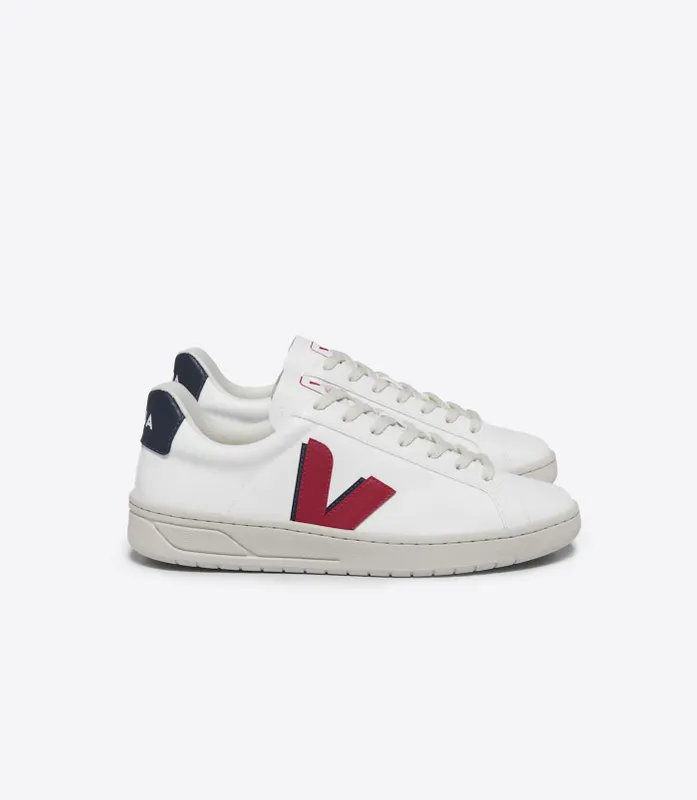 VEJA Urca CWL mit Logo-Applikation – White (UW0703508)