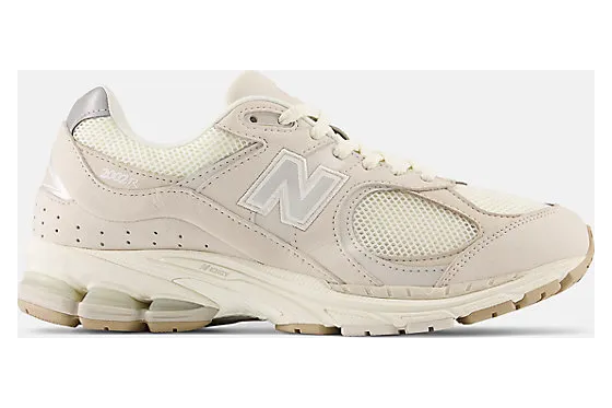 new-balance-2002r M2002RAA