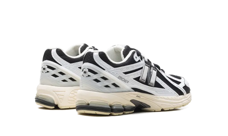 New Balance 1906 GS “White / Black” (GC1906CI)