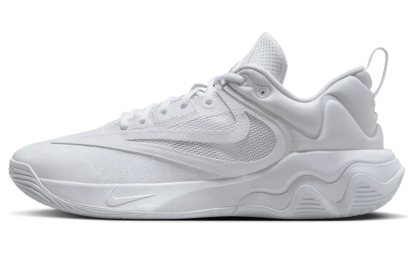 Nike Giannis Immortality DZ7533-102