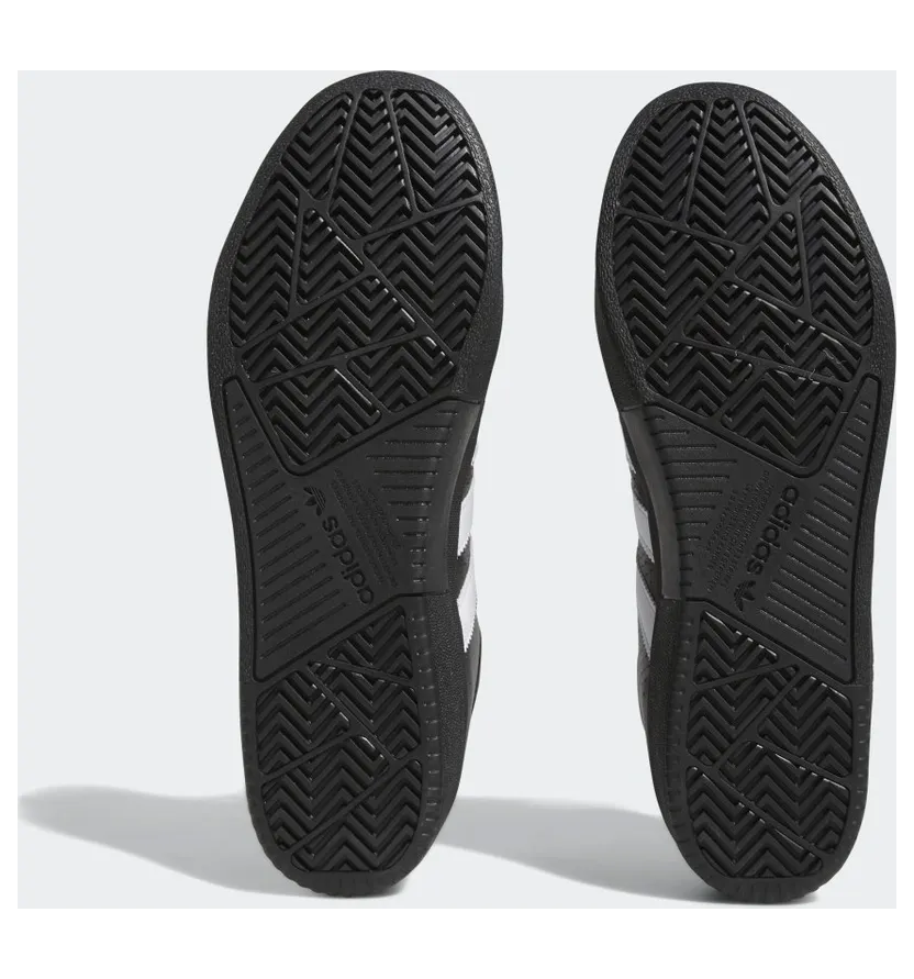 adidas-tyshawn IG5270