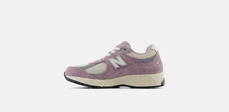 New Balance 2002R “Ice Wine White” (U2002RRB)