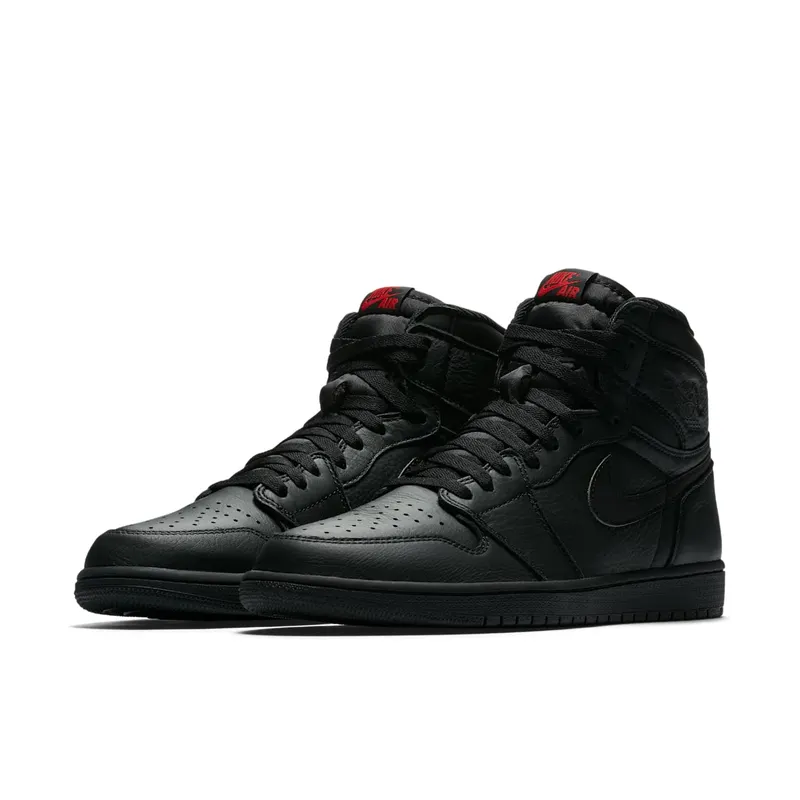 Jordan 1 Retro High OG Black Black/University Red (555088-022)