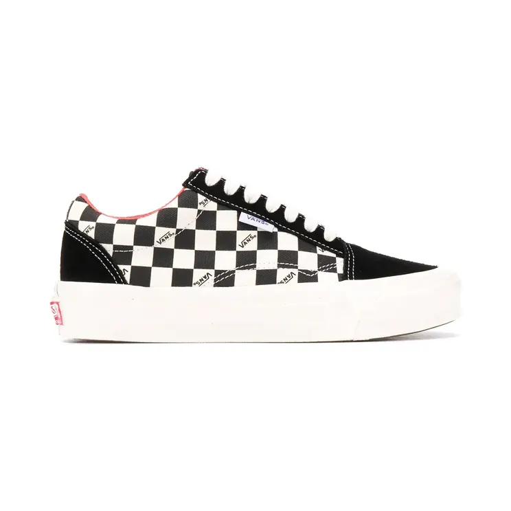 Vans Black (VN0A4UUT20Y1)