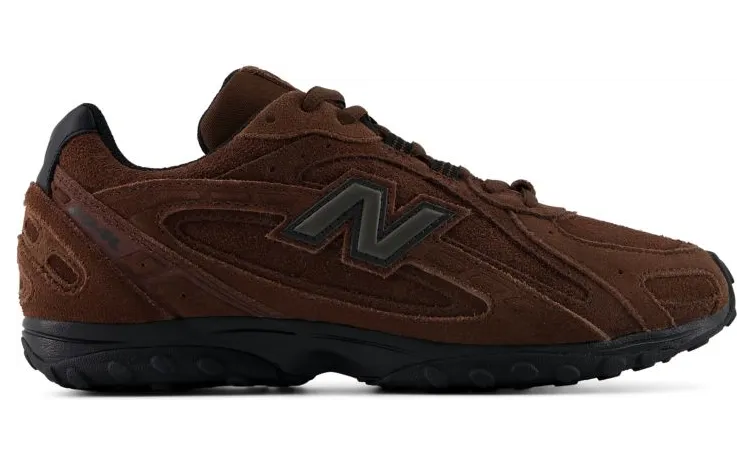 New Balance Womens 204L Pumpernickel Black