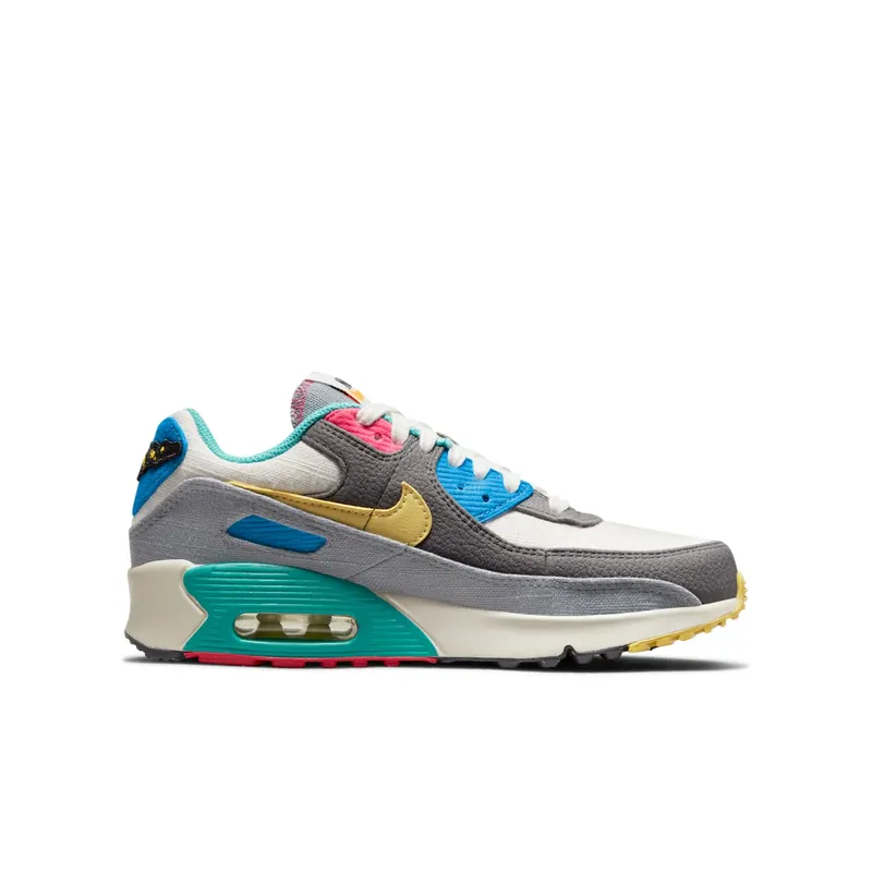 Nike Air Max 90 Older Kids’ Grey 50% Sustainable Materials (DN4415-001)