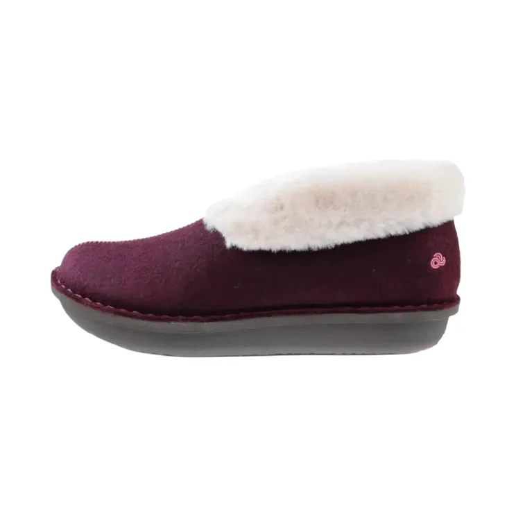 Clarks Milano Step Flow “Low Maroon” (26146034)