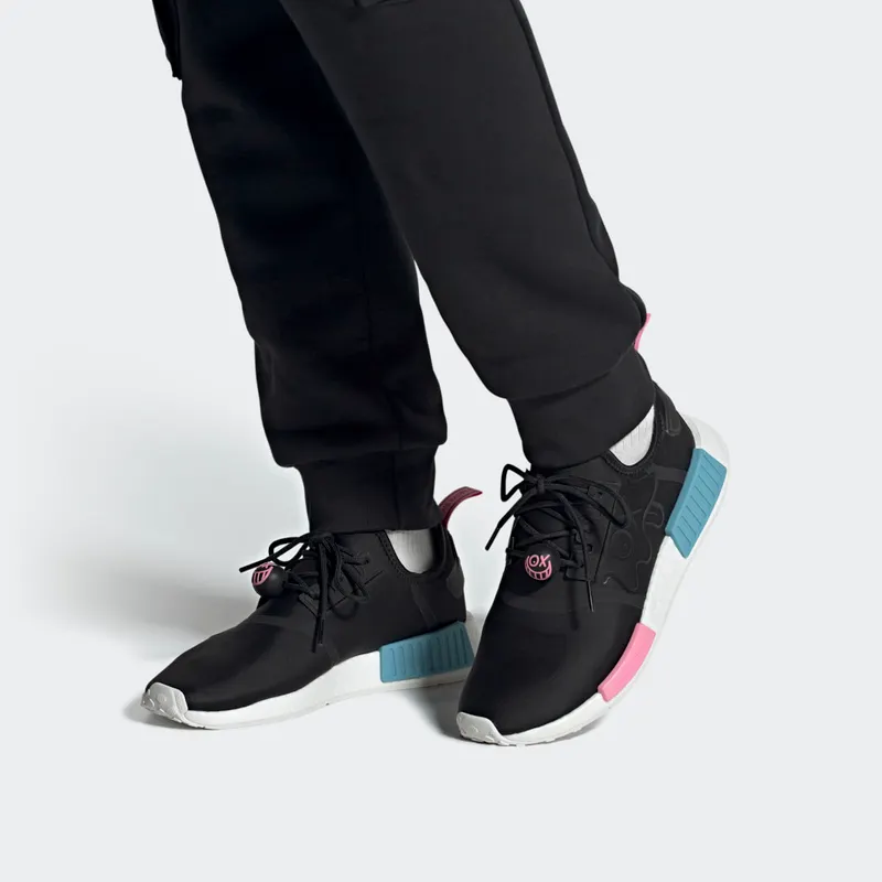 Adidas NMD_R1 x André Saraiva Core Black / Cloud White / Core Black (HQ6859)