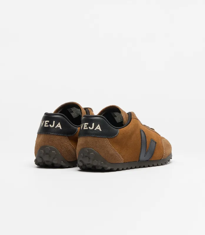 VEJA GT suède with logopatch – Brown (AI0321657)