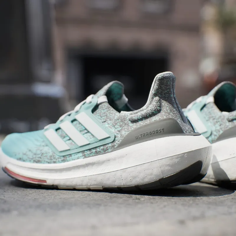 adidas Ultra Boost Light Flash Aqua Bright Red (IE1692)