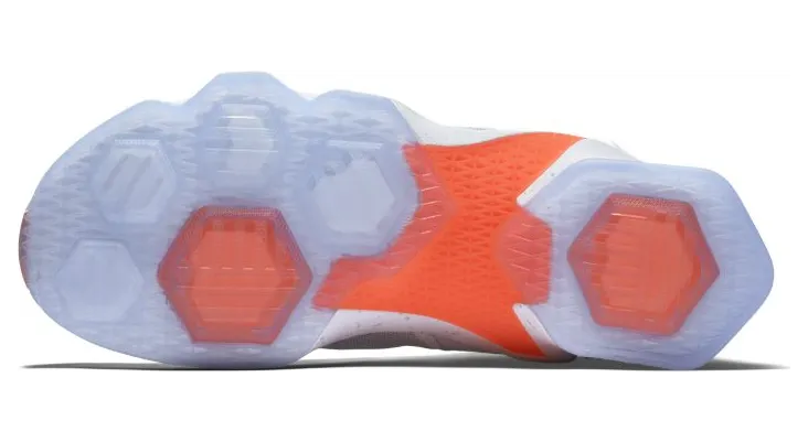 nike-lebron-13 807219-108