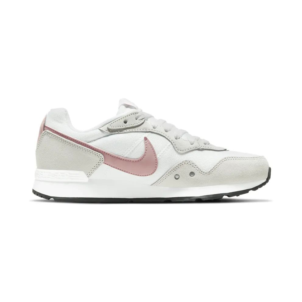 Nike Venture Runner “White / Platinum Tint / Black / Pink Glaze” (CK2948-104)