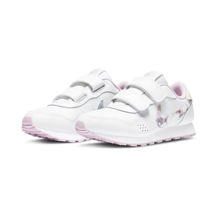 Nike MD Valiant “White / Light Arctic Pink” (CN8556-100)
