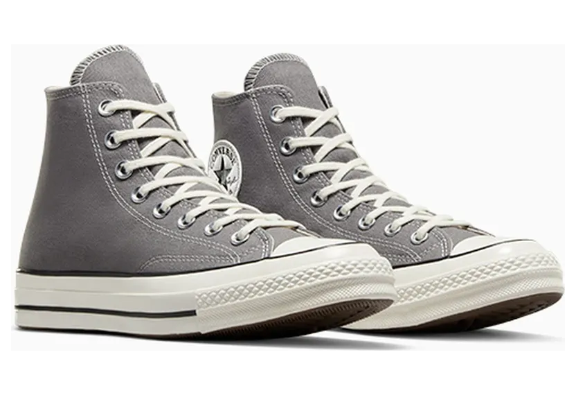 converse-chuck-taylor-all-star A05584C