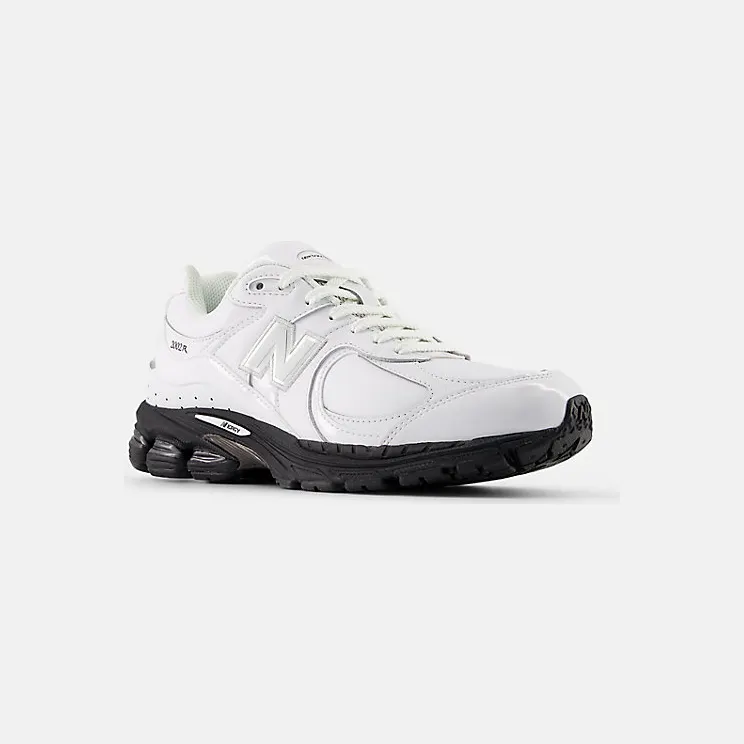new-balance-2002r U2002RE