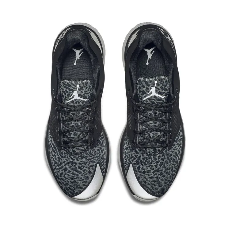 jordan-trainer-st 820253-010