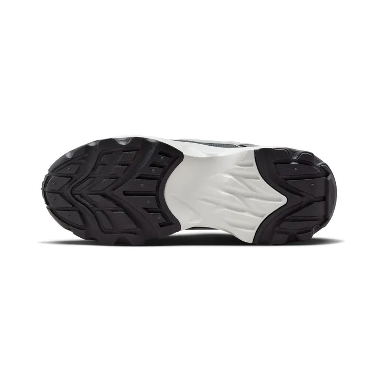 nike-tc-7900 DD9682-001