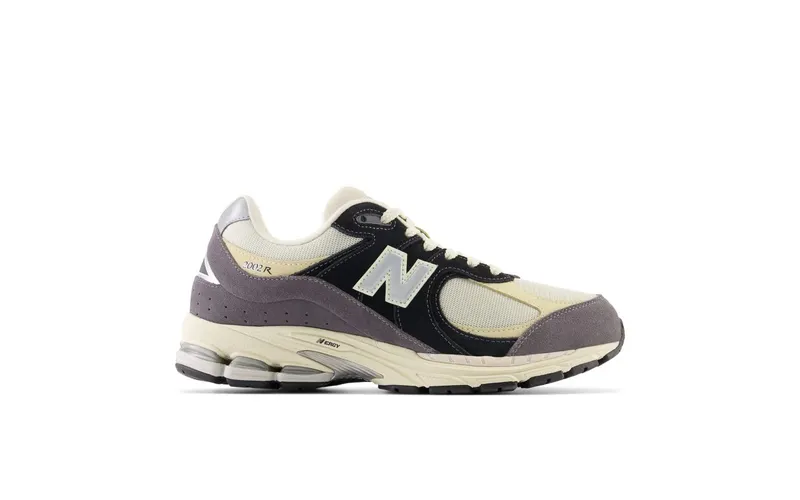 New Balance 2002R “Magnet Timberwolf” (M2002RSH)