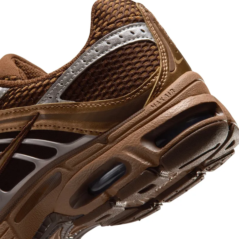 Nike Air Max Moto 2K Light British Tan/Cacao Wow/Metallic Silver/Dark Driftwood (HQ2056-202)