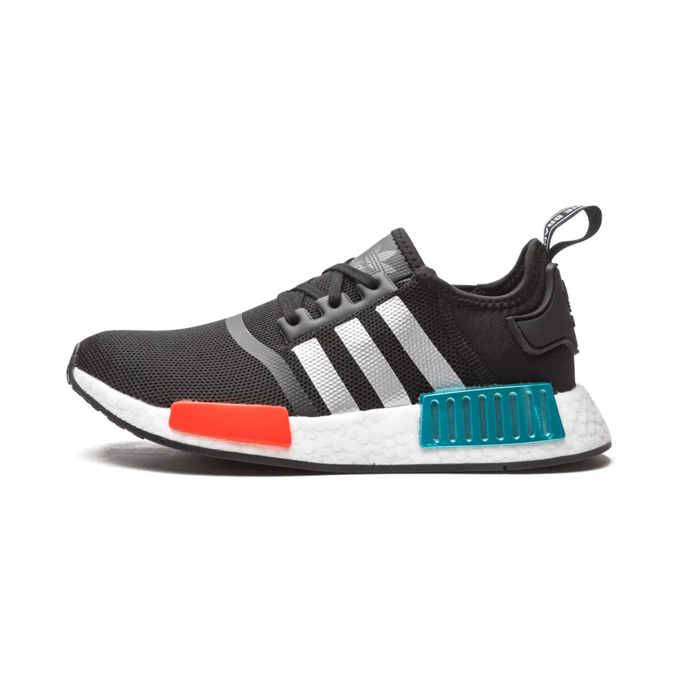 adidas NMD_R1 Schuh Core Black / Silver Metallic / Solar Red (FX5024)