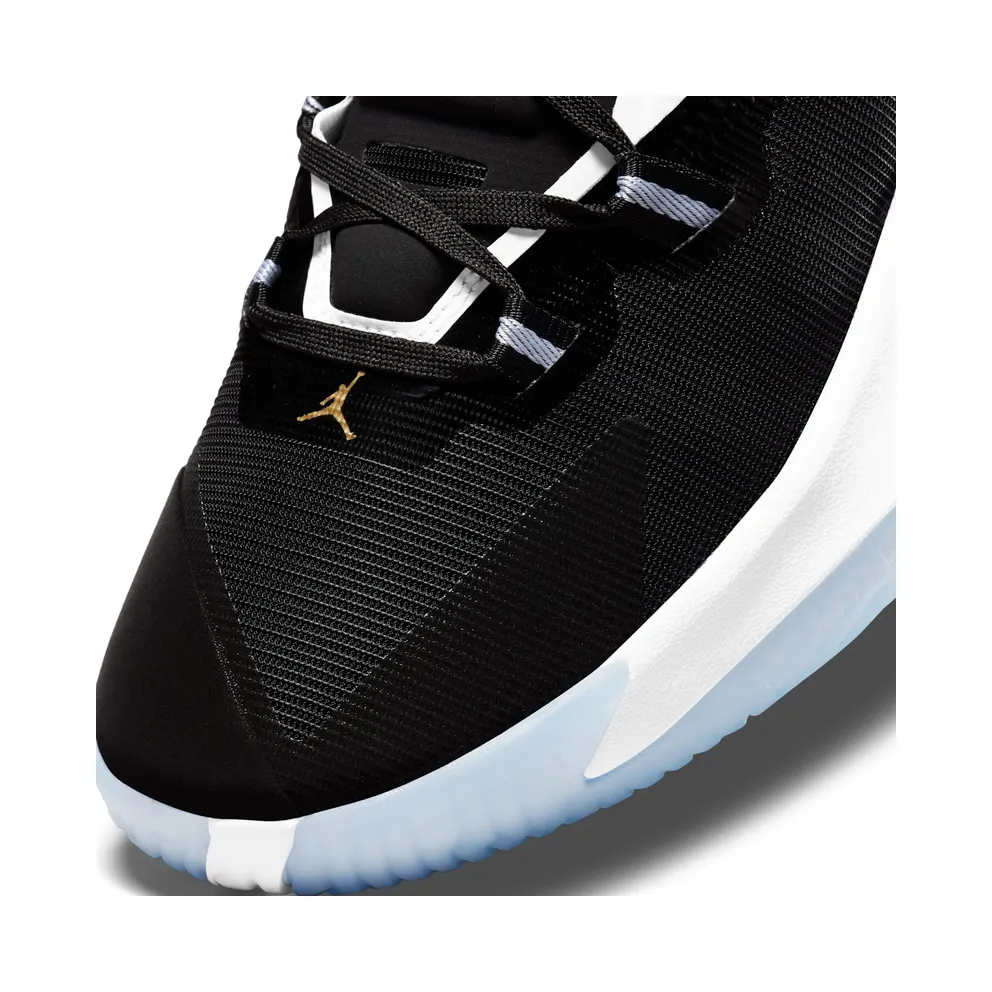 Nike Zion 1 “Black / White / Metallic Gold” (DA3130-002)