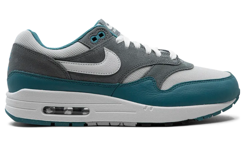 nike-air-max FB9660-001