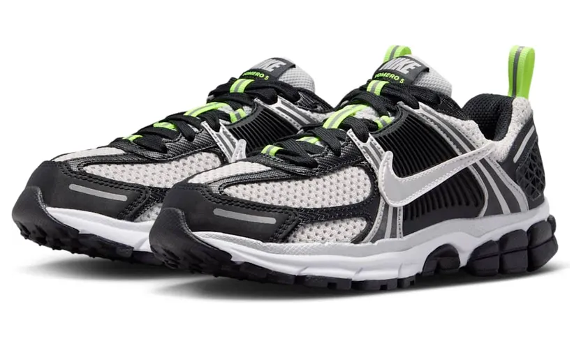 nike-vomero IQ0312-010