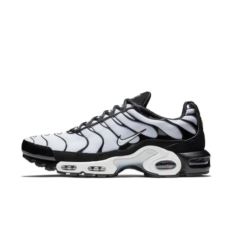 Nike Air Max Plus “Oreo” (852630-032)