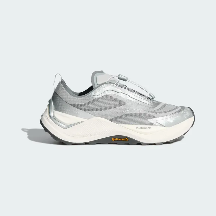 adidas Holo Peak “Core Black / Iron Metallic / Cloud White” (KK2240)