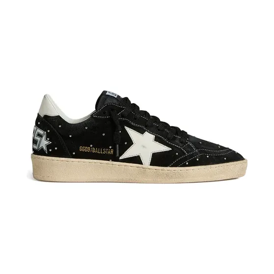 Golden Goose Ball Star in Black suède met studs en witte leren ster (GWF00117F007903)