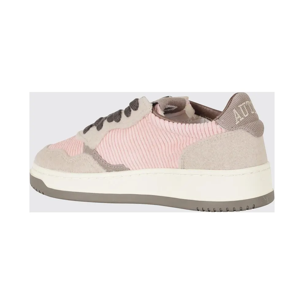 Autry Medalist Low for in Leather and Suede with a Bicolor Design Pink (AULWV101)