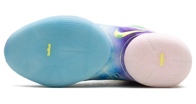 nike-lebron HV8080-300